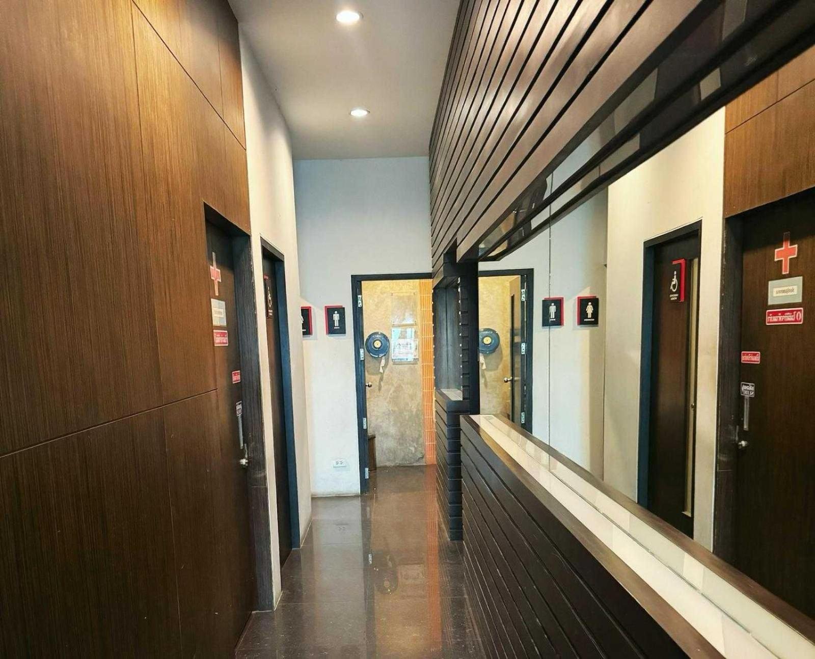 فندق فازيدتي سيتي محافظة سوفانبوري المظهر الخارجي الصورة